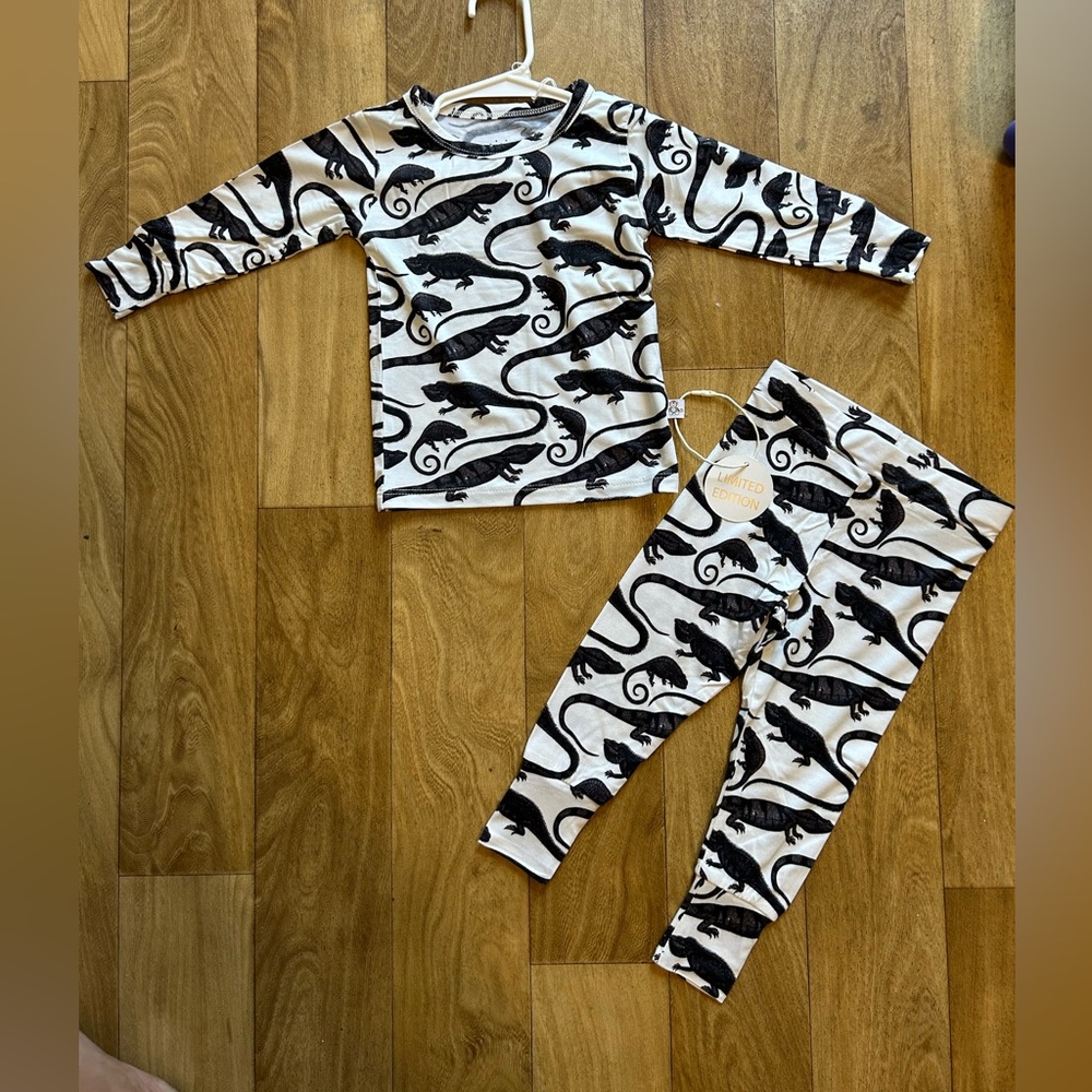 monkeeroo 2 piece bamboo pajamas